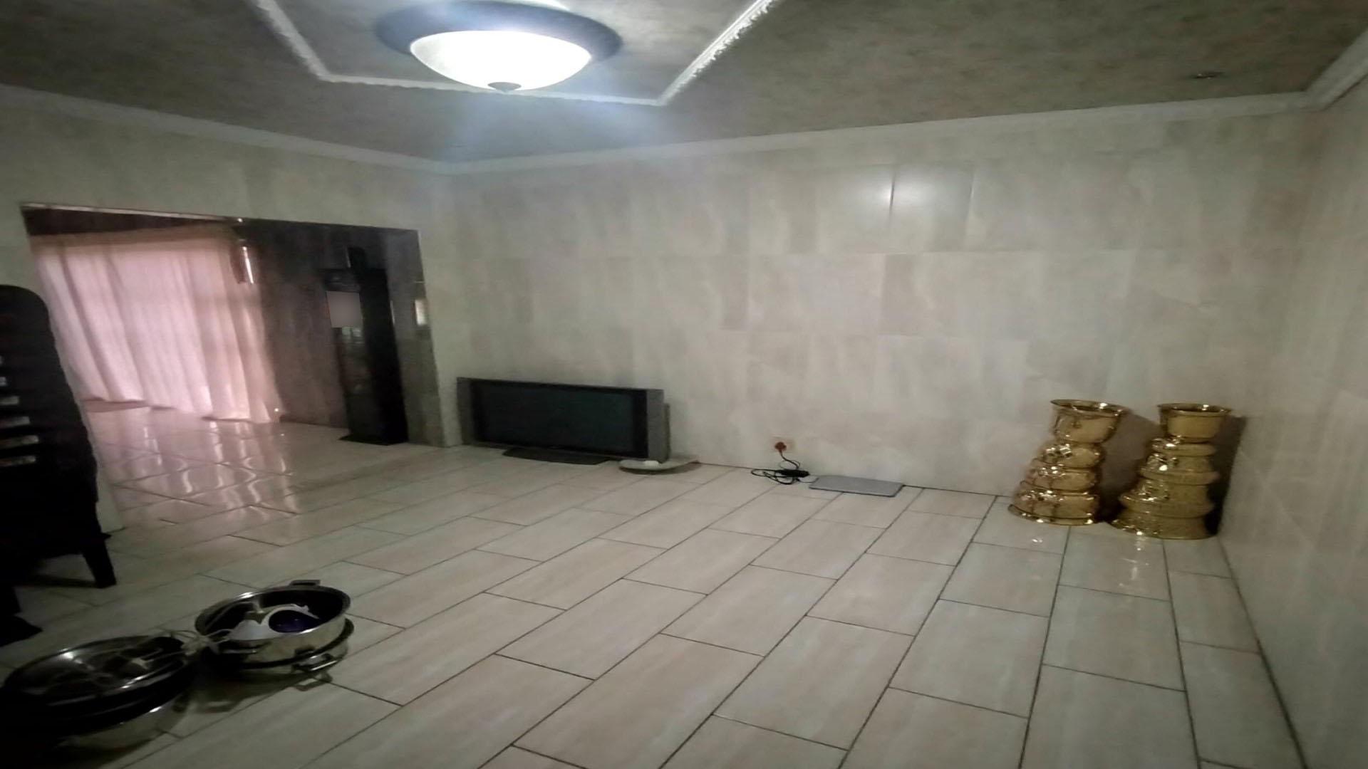 Lounges of property in Vanderbijlpark