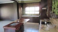 Kitchen - 17 square meters of property in Fourways