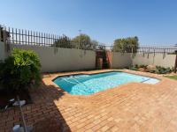  of property in Glenvista