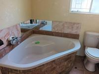 Bathroom 1 - 6 square meters of property in Brenthurst