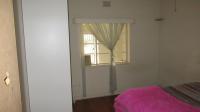 Bed Room 1 - 17 square meters of property in Brenthurst