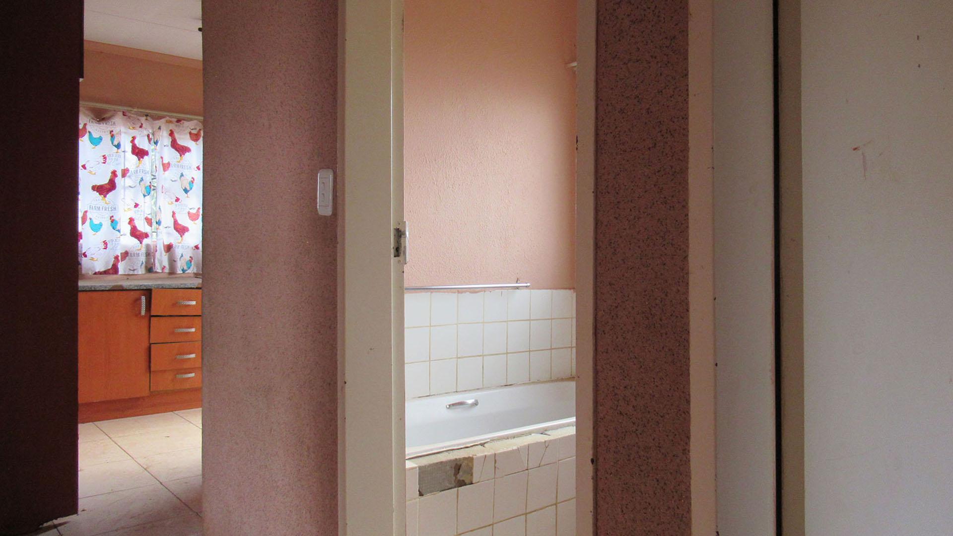 Spaces - 3 square meters of property in Protea Glen