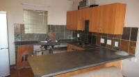 Kitchen - 9 square meters of property in Sundowner