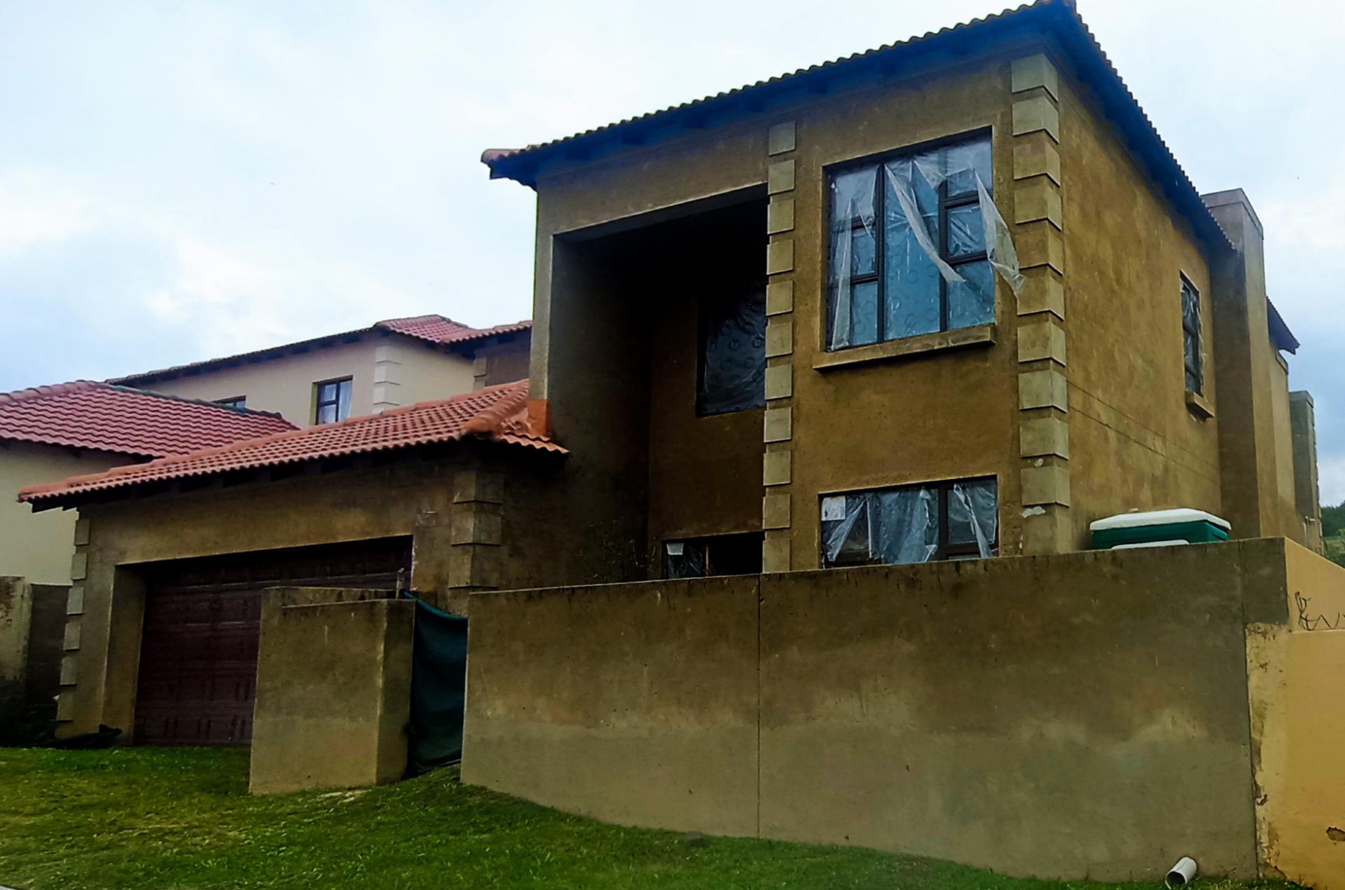 Front View of property in Halfway Gardens