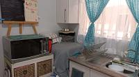 Kitchen - 10 square meters of property in Parow Central