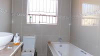 Bathroom 1 - 5 square meters of property in The Orchards