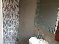 Main Bathroom - 3 square meters of property in The Orchards