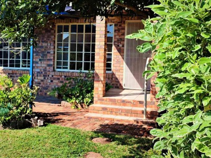 2 Bedroom Simplex for Sale For Sale in Polokwane - MR569283