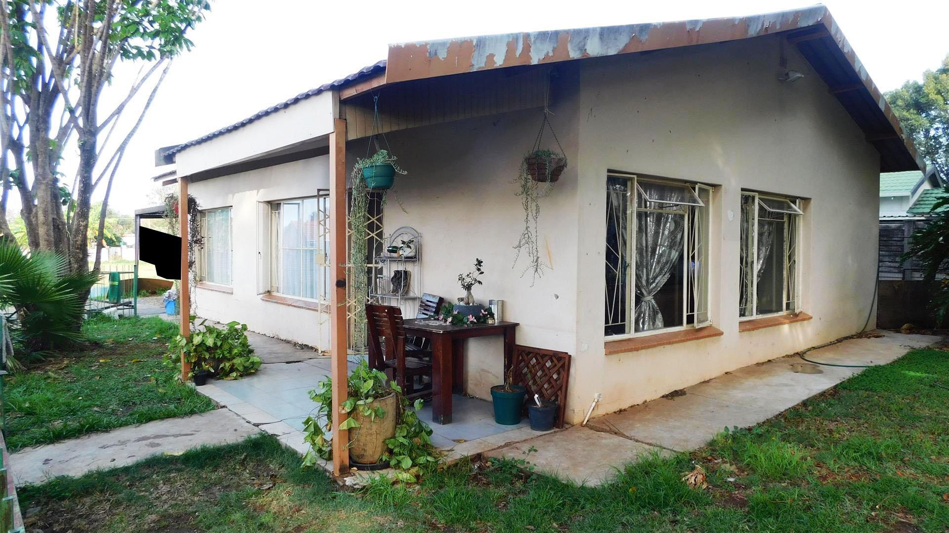 Front View of property in Wolmer