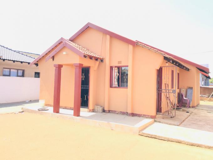 3 Bedroom House for Sale For Sale in Mabopane - MR569574