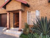 2 Bedroom 1 Bathroom Flat/Apartment for Sale for sale in Rustenburg