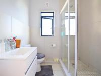Bathroom 1 - 3 square meters of property in Burgundy Estate