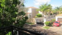 Balcony - 19 square meters of property in Douglasdale