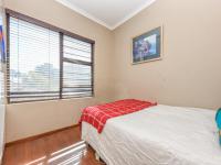 Bed Room 1 - 10 square meters of property in Douglasdale