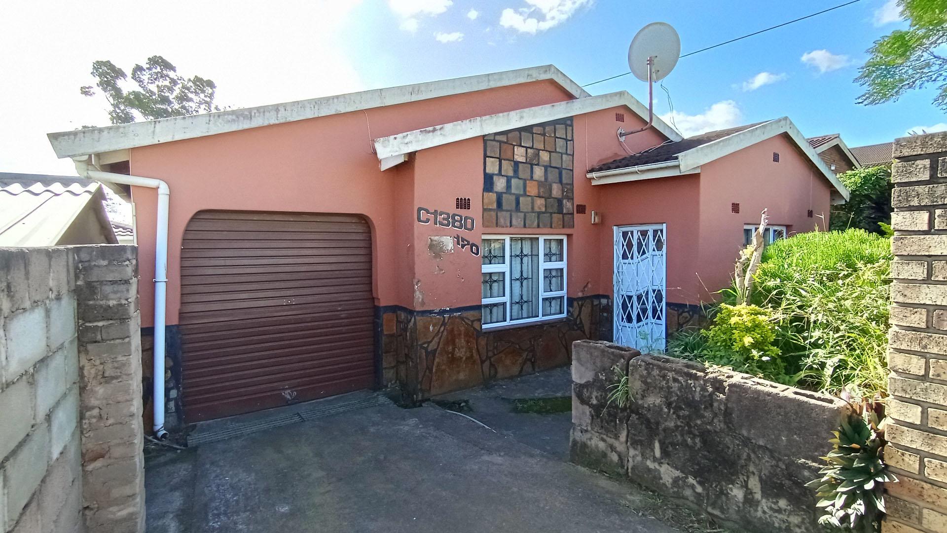 Front View of property in KwaMashu