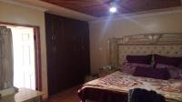 Bed Room 1 of property in KwaMashu