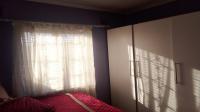 Bed Room 2 of property in KwaMashu