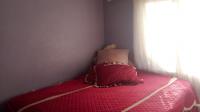 Bed Room 2 of property in KwaMashu