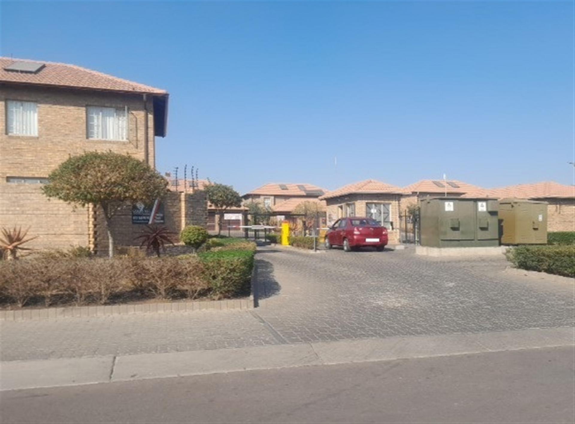 Front View of property in Annlin
