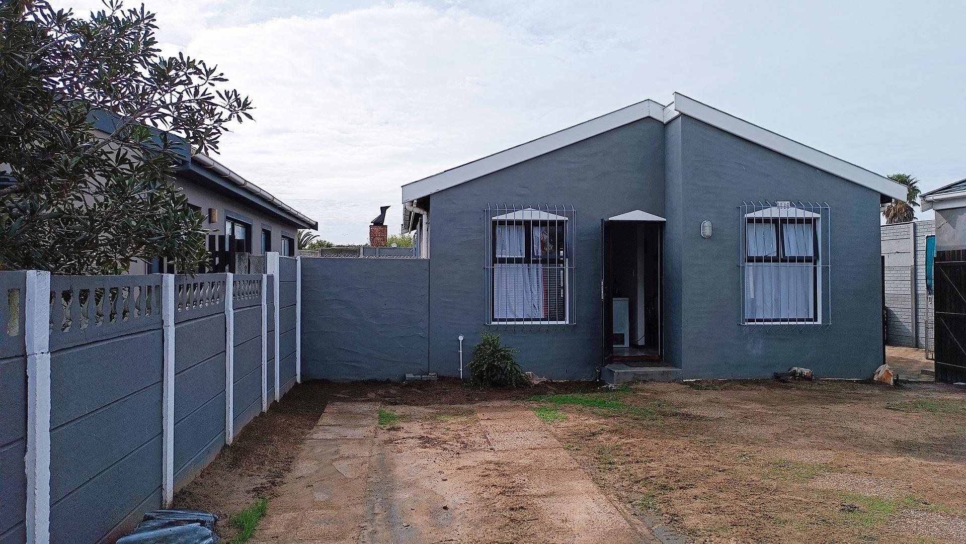 Front View of property in Kraaifontein