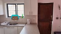 Kitchen - 12 square meters of property in Kraaifontein