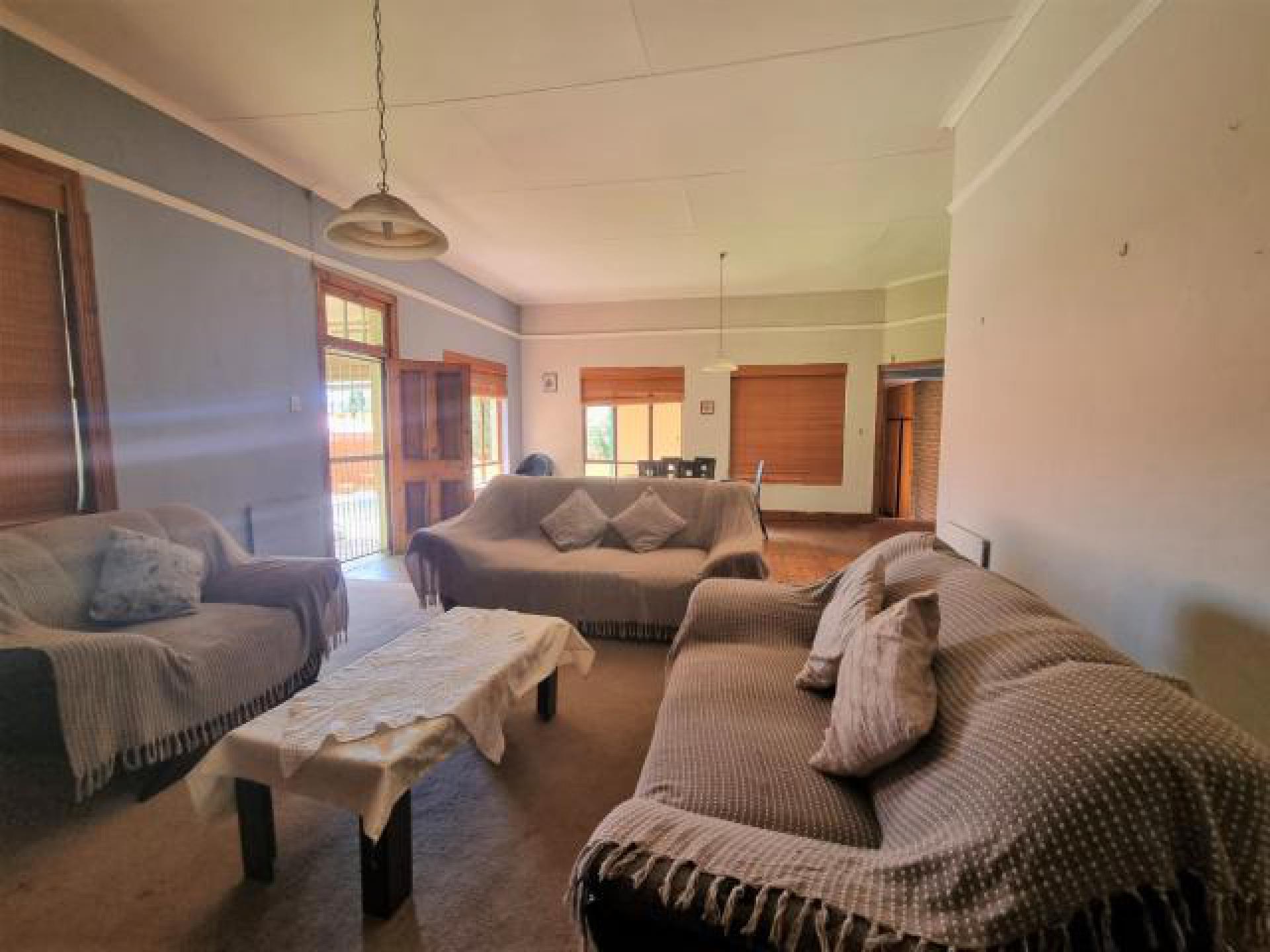 Lounges of property in Harrismith