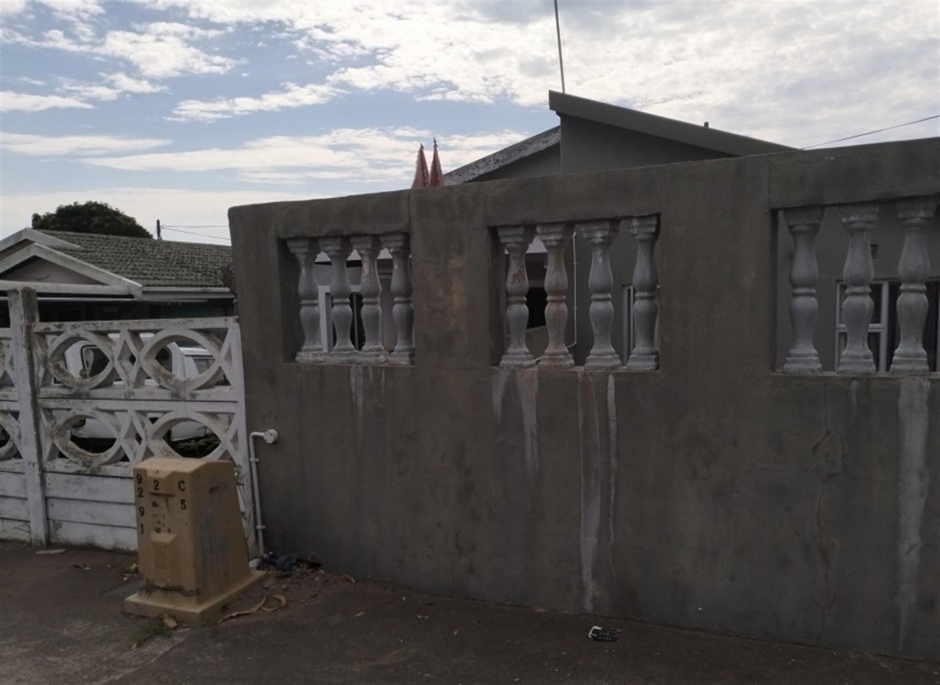 Front View of property in Redcliffe