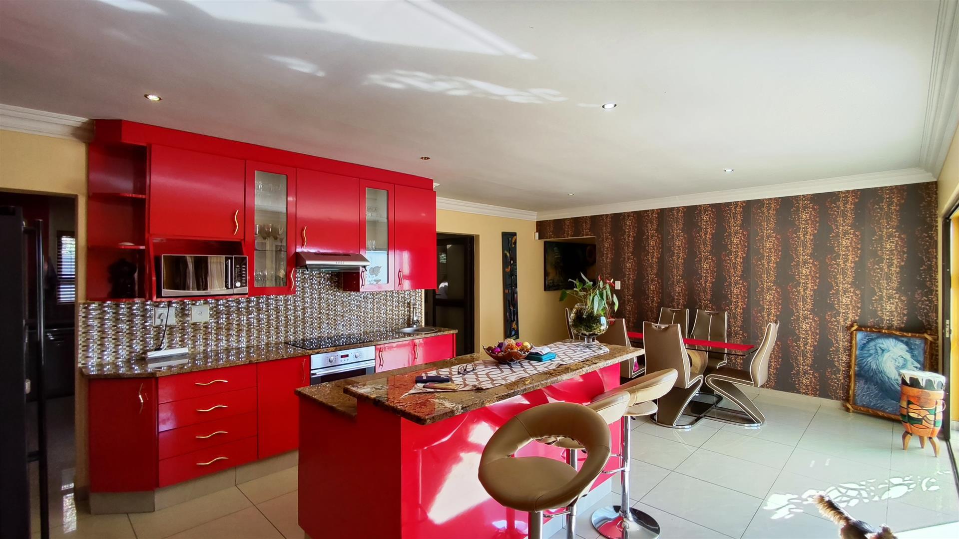 Kitchen - 40 square meters of property in Parkhaven