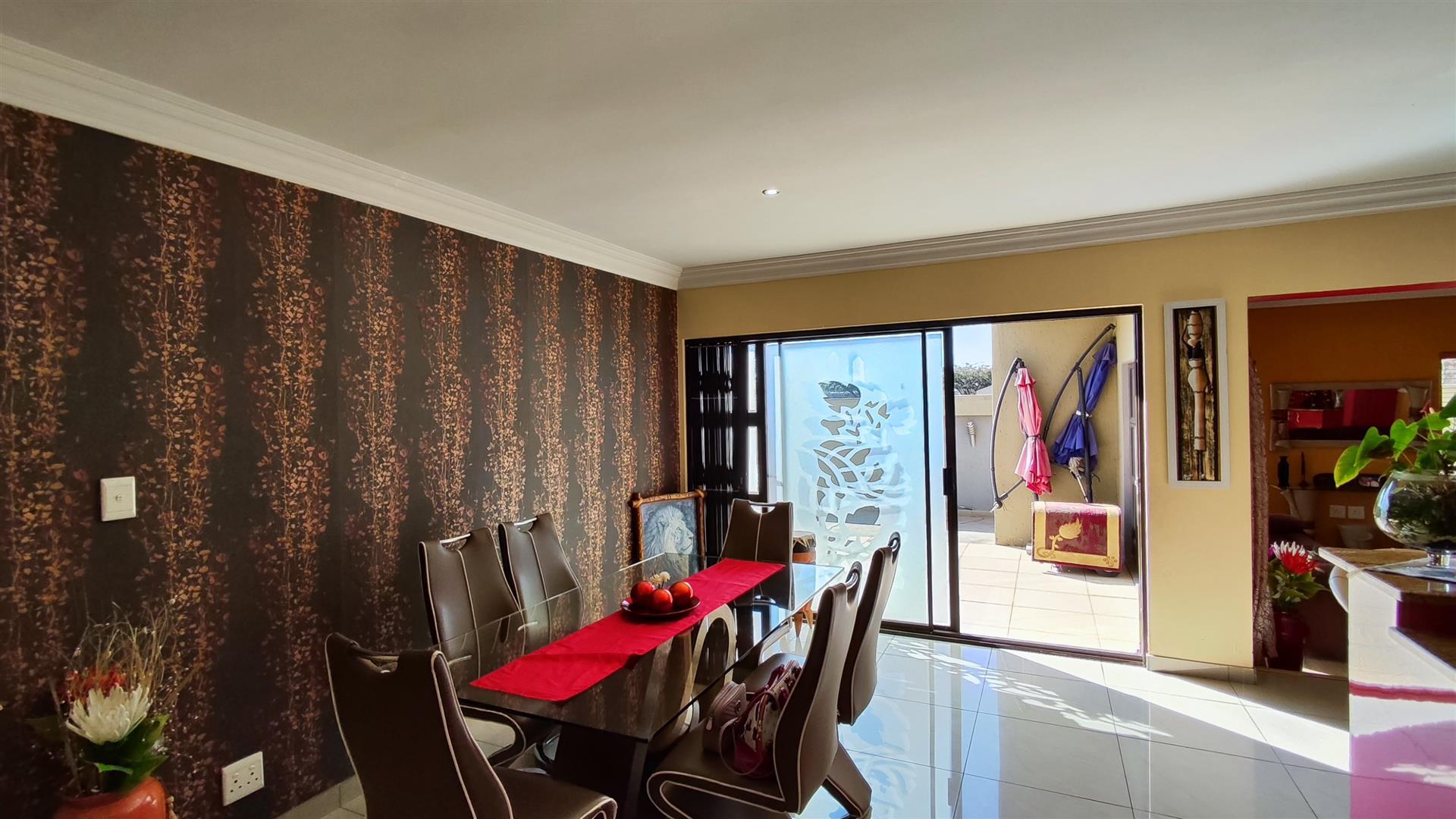 Dining Room - 15 square meters of property in Parkhaven