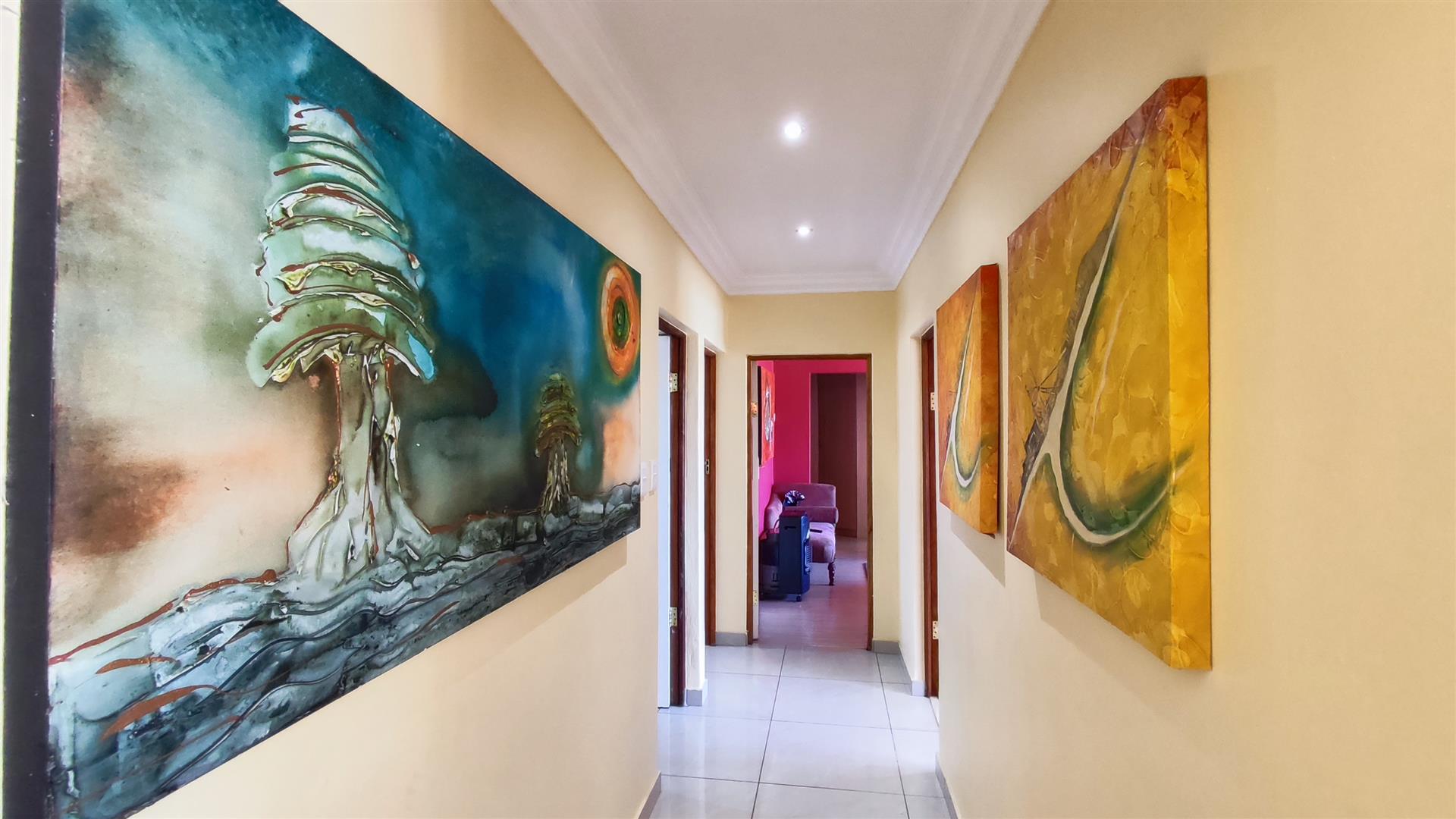 Spaces - 71 square meters of property in Parkhaven