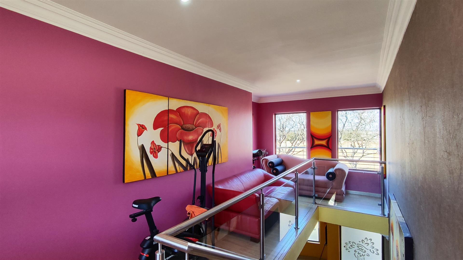 Spaces - 71 square meters of property in Parkhaven