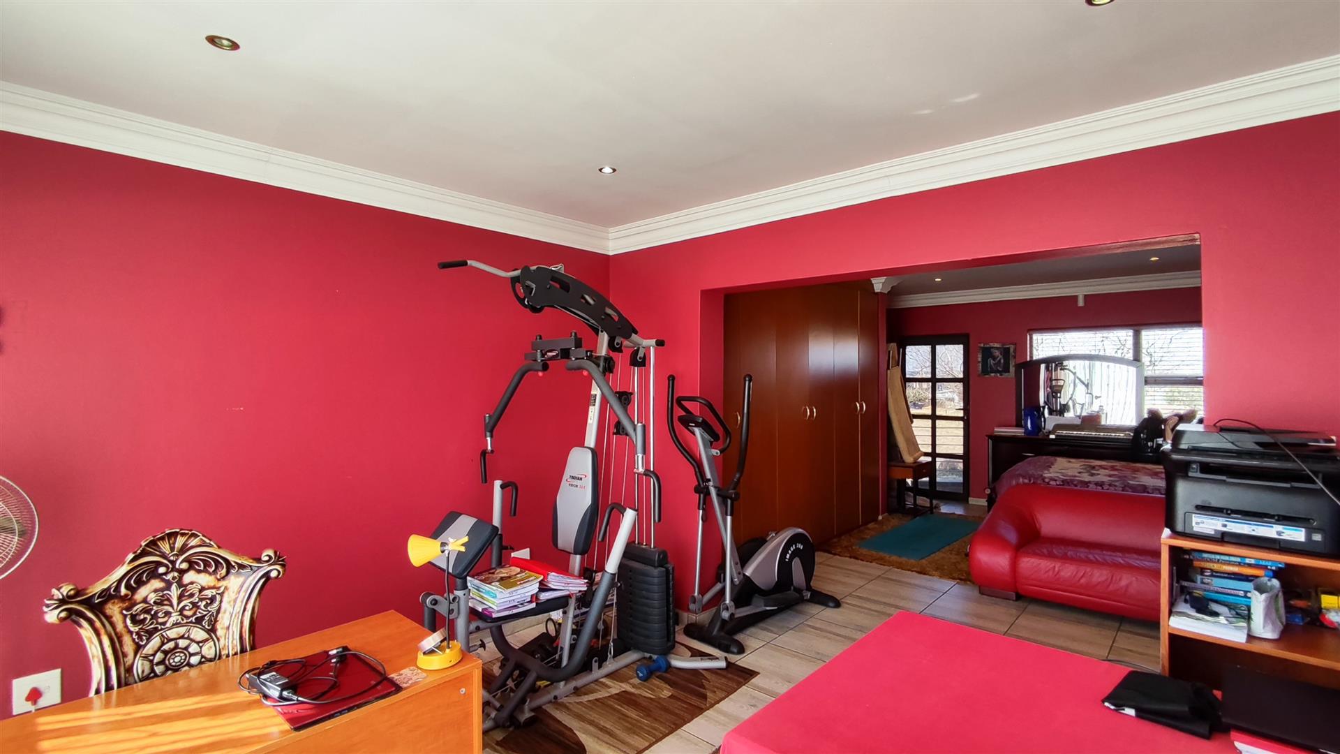 Study - 15 square meters of property in Parkhaven