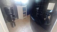 Bathroom 2 of property in Riebeeckstad
