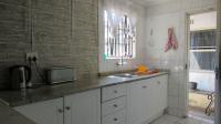 Kitchen - 12 square meters of property in Roodepoort