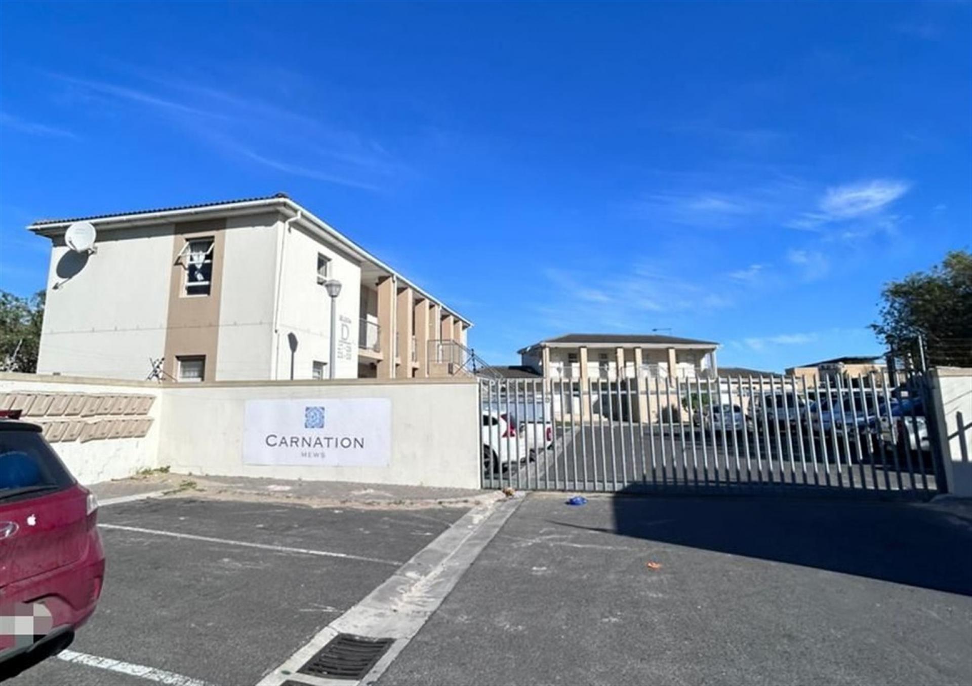 Front View of property in Blue Downs