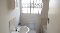 Bathroom 1 - 4 square meters of property in Bram Fischerville
