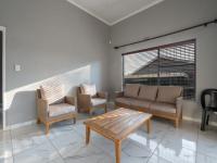 Lounges - 48 square meters of property in Wilropark