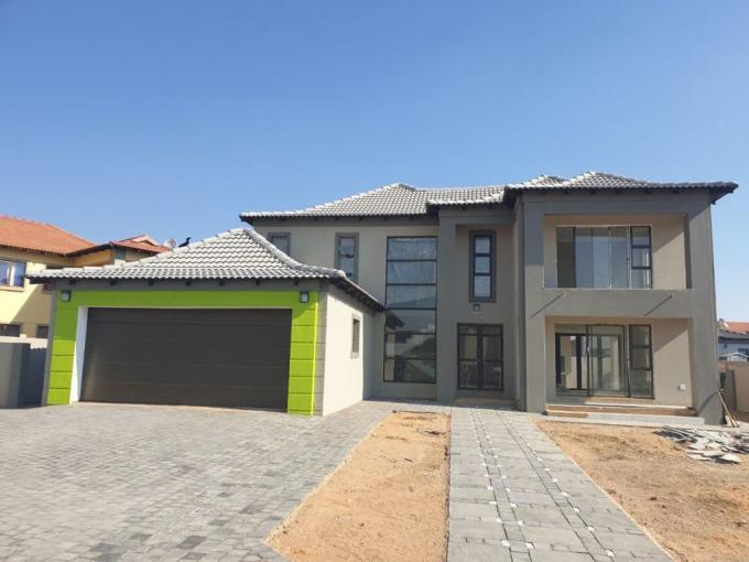 4 Bedroom House for Sale For Sale in Savannah Country Estate - MR570660