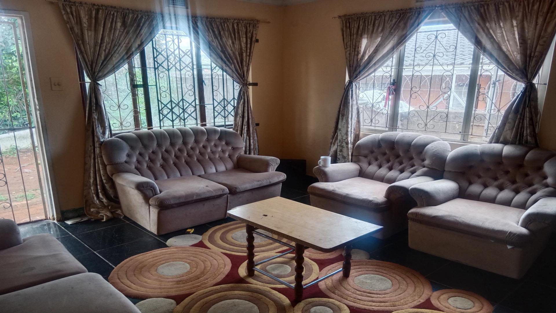 Lounges of property in Lotus Park