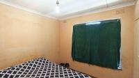 Bed Room 1 - 11 square meters of property in Pinetown 
