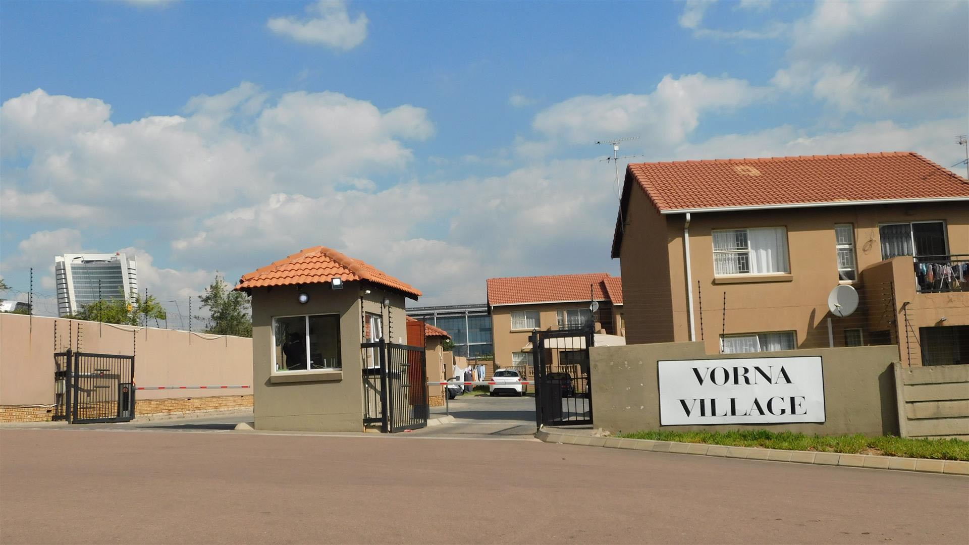 Front View of property in Vorna Valley