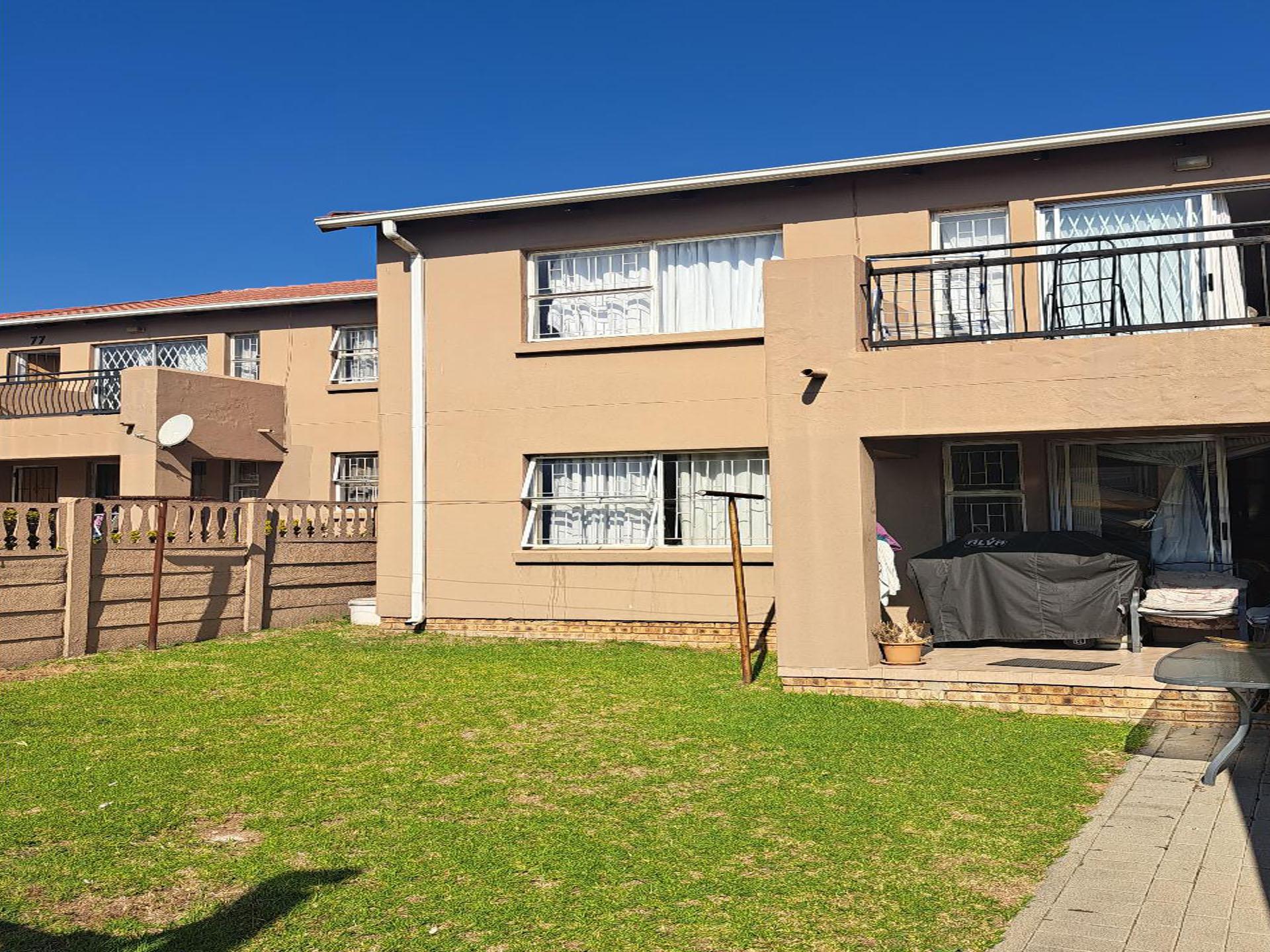 Backyard of property in Vorna Valley