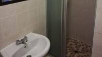 Bathroom 1 - 7 square meters of property in Vorna Valley