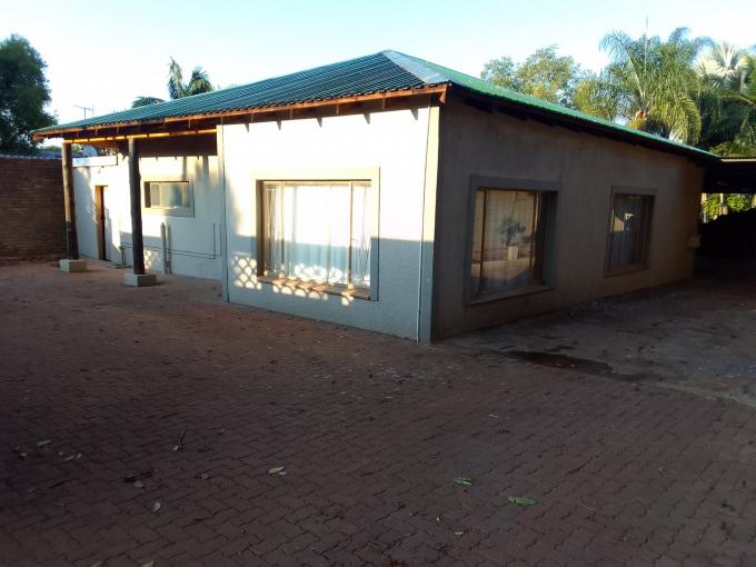 2 Bedroom House for Sale For Sale in Pretoria North - MR570910