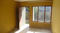 Lounges - 13 square meters of property in Munsieville South