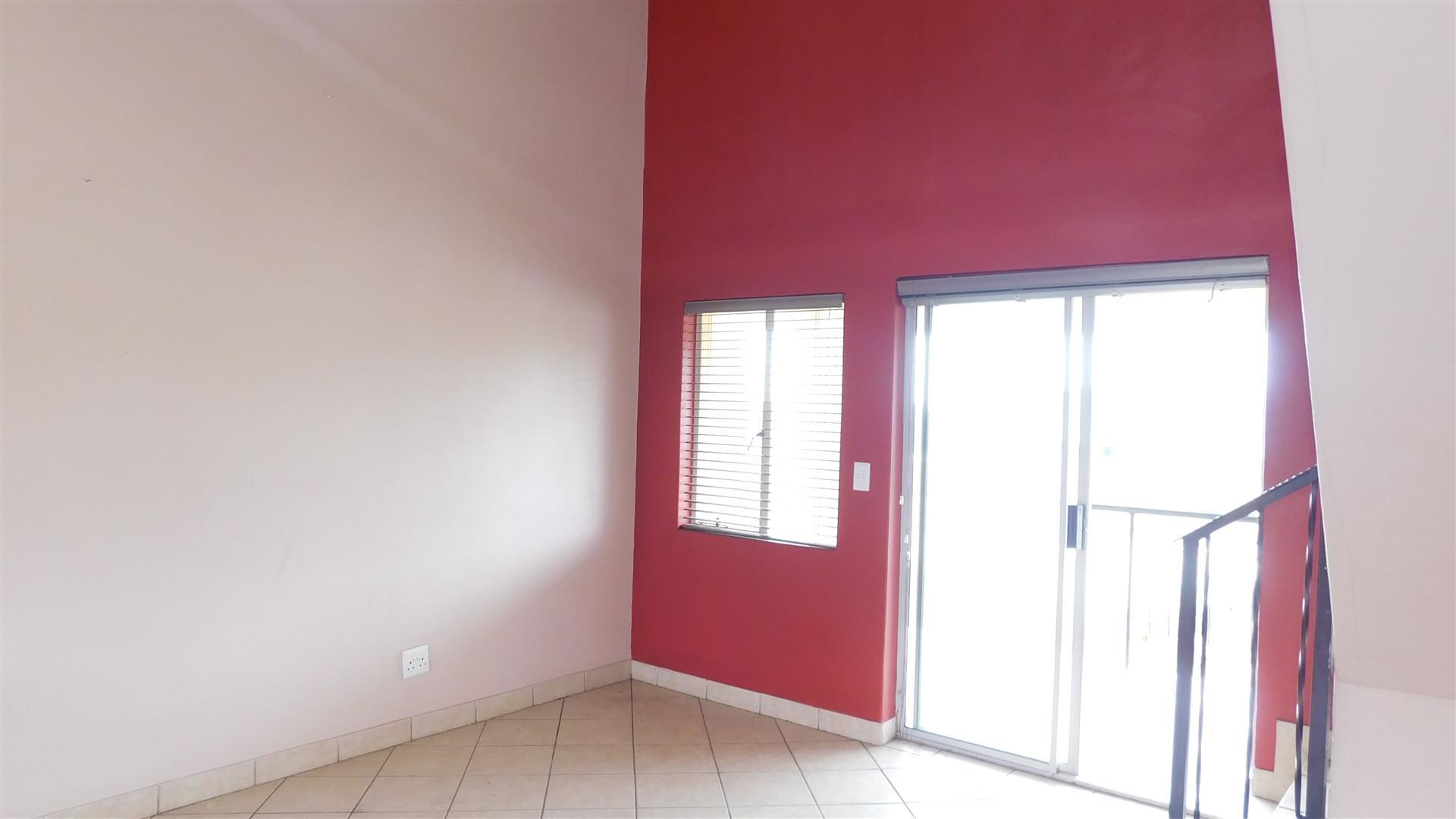 Lounges - 24 square meters of property in Country View