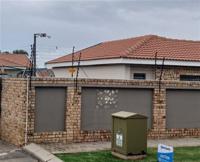 Front View of property in Brentwood Park AH