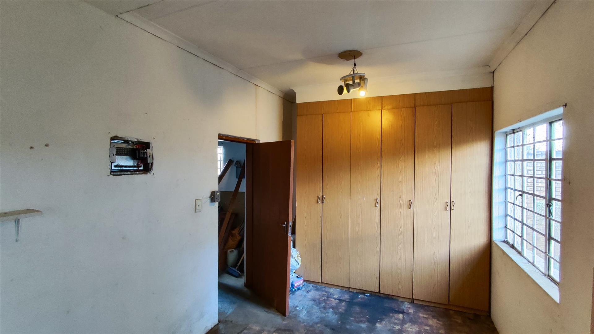 Flatlet - 78 square meters of property in Glen Marais