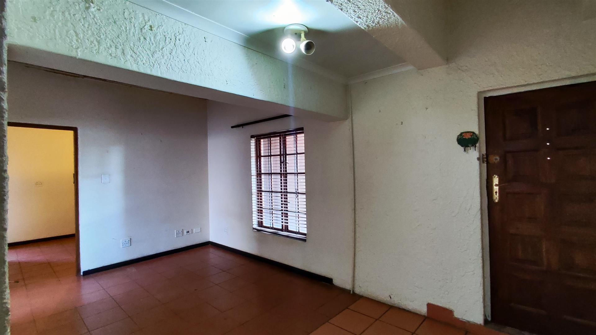 Flatlet - 78 square meters of property in Glen Marais