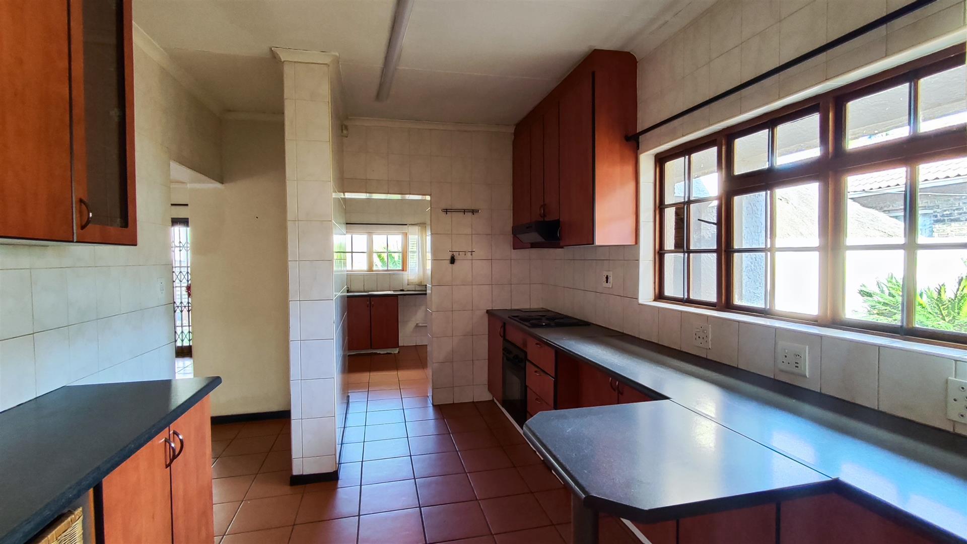 Kitchen - 21 square meters of property in Glen Marais